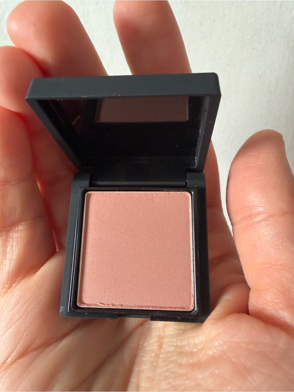 New 10 piece Brand Name Makeup Bundle - Picture 8 of 16